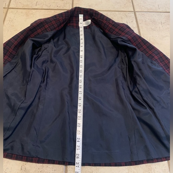 Vintage Karolyne Petite Red & Navy Plaid Blazer, Gold Buttons, Size Small - Picture 9 of 9